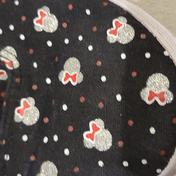 Disney Minnie Mouse Canvas Shoes Sz. 5 - Picture 2 of 10